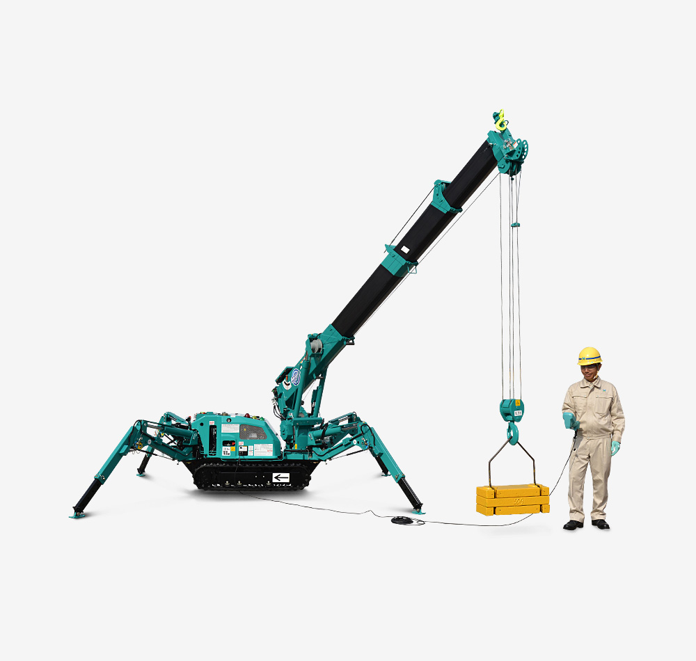 Мини кран-паук Maeda MC174 с поднятым грузом